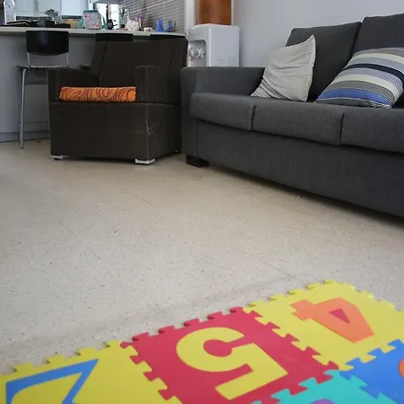 Nina's Beach House Apartman
