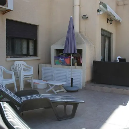 Nina's Beach House Apartman *